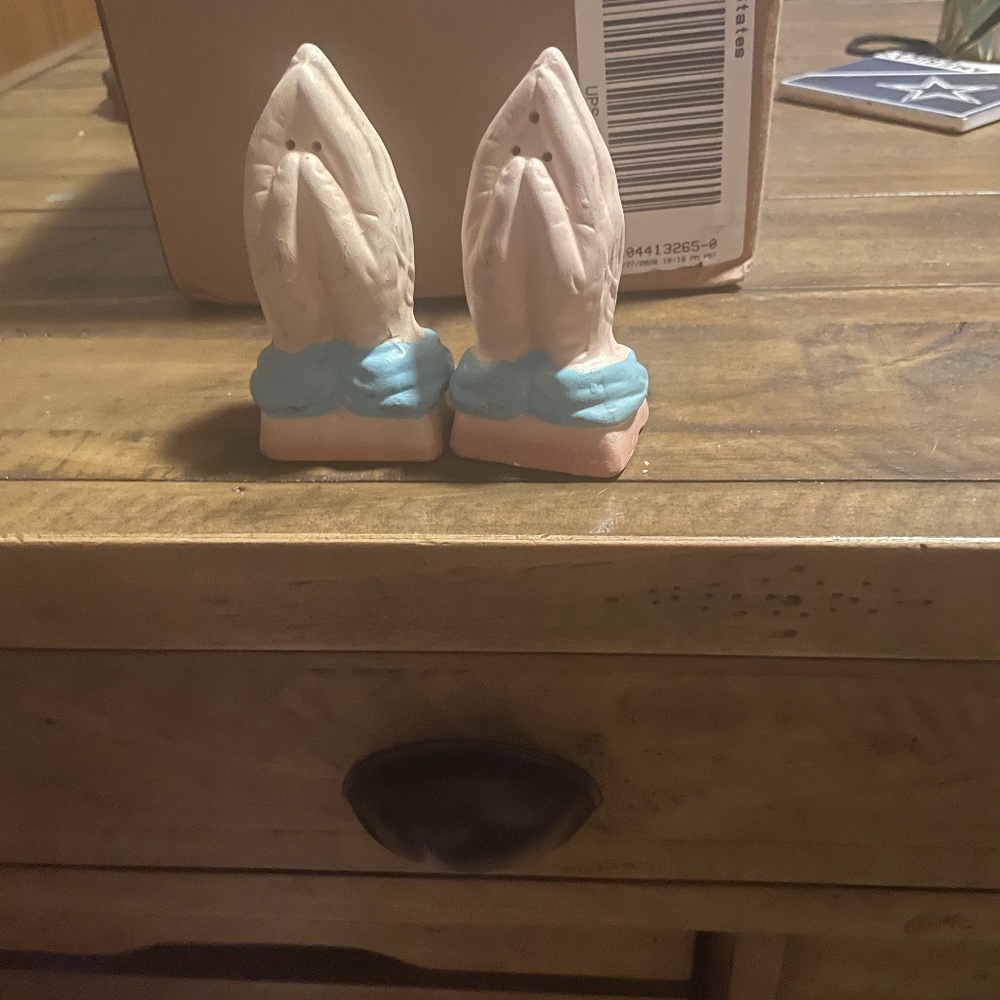 Praying hands salt and pepper shakers